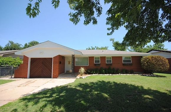 1st image of 212 S Bristow Ave