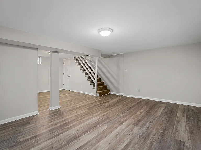 617 S Duchesne Dr — Photo 25