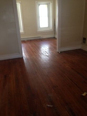2nd image of 1121 Oak St