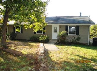 265 Creeks Bend Dr, Ringgold, GA 30736
