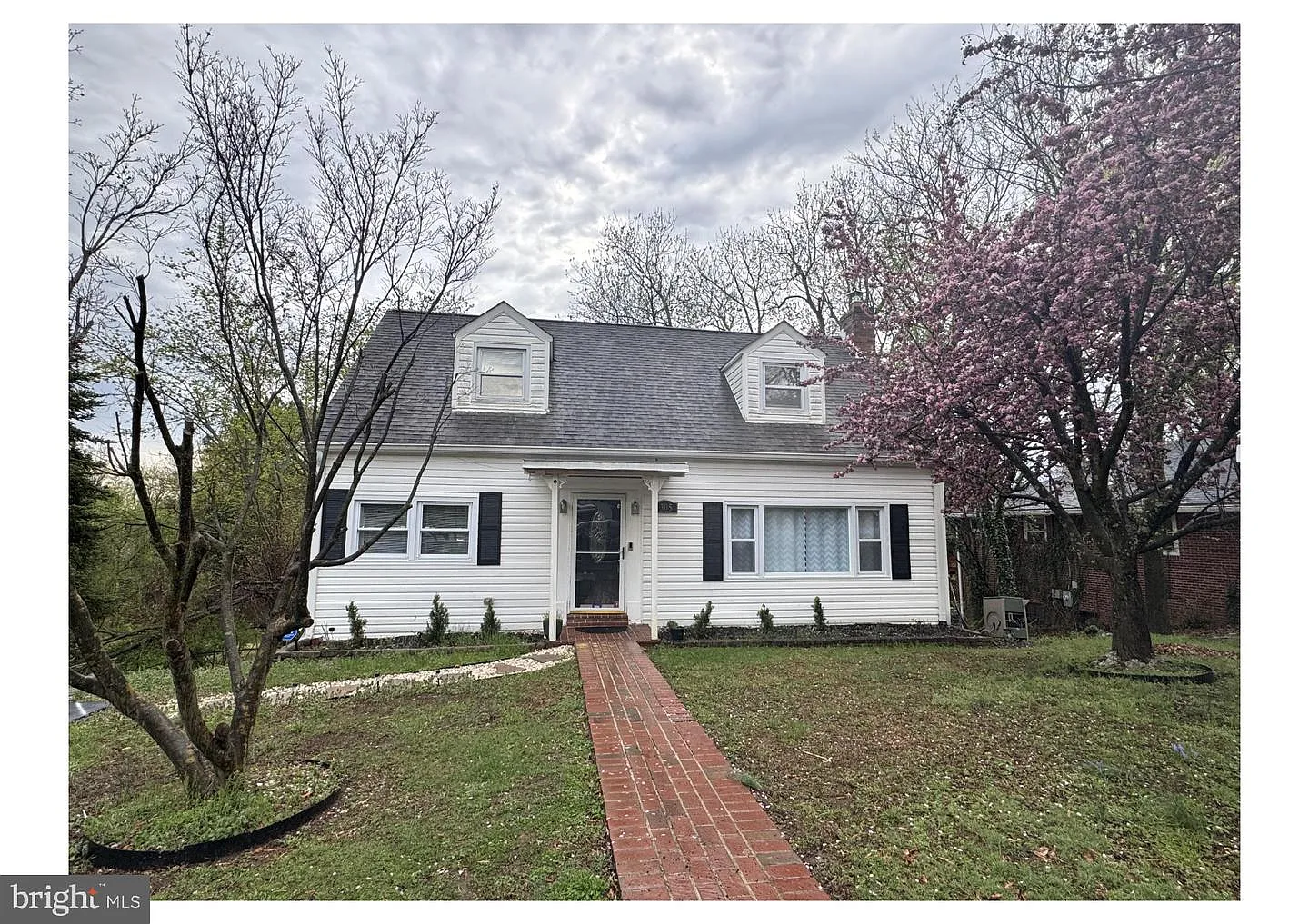 305 Cedar Ridge Dr photo 1