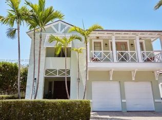 7732 Atlantic Way, Miami Beach, FL 33141