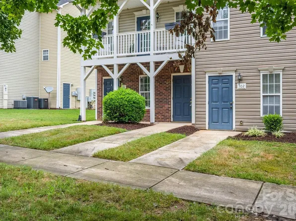 119 Steam Engine Dr Unit 101, Mooresville, NC 28115