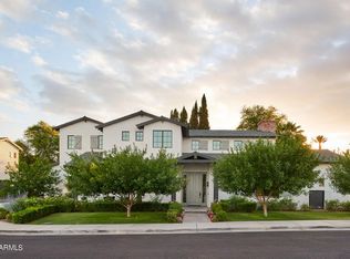 3370 N 55th Pl, Phoenix, AZ 85018