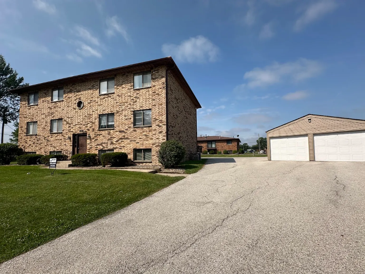 1 Bedroom/1 Bathroom for Rent - Silvis, IL — Photo 2