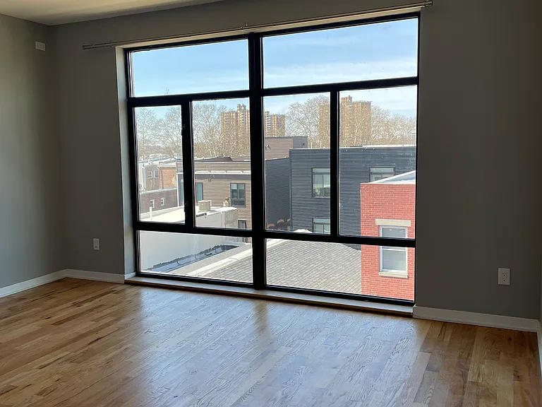 531 N Budd St #3F — Photo 6