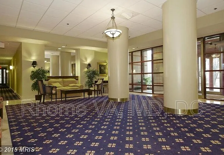 2400 Clarendon Blvd #903 — Photo 12