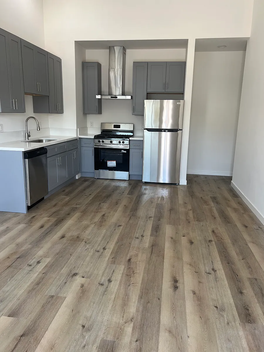 Building Photo - 304 S Inglewood Ave #B