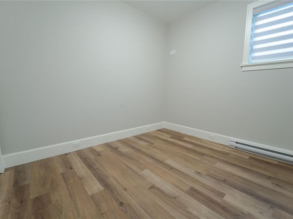 1230 Flint Ave, Langford, BC V9B 0T9