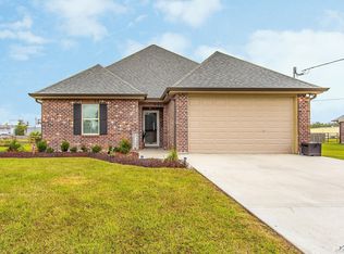 145 Belle Isle Dr, Thibodaux, LA 70301