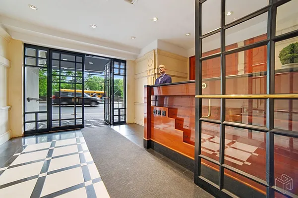 Rented by Douglas Elliman | media 7