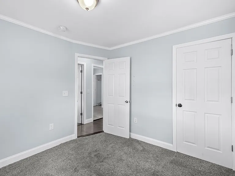 46 N Shore Dr — Photo 7