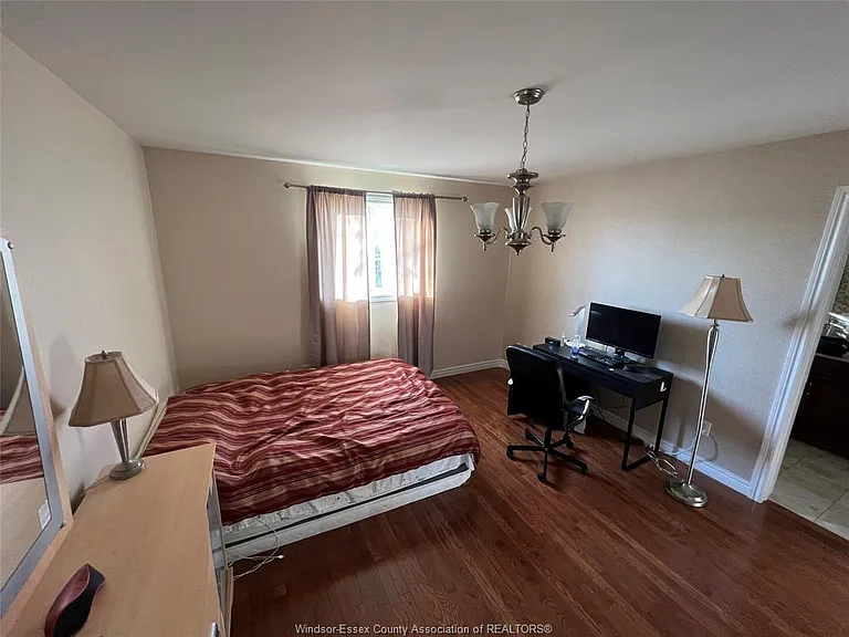 3717 Maguire St — Photo 4
