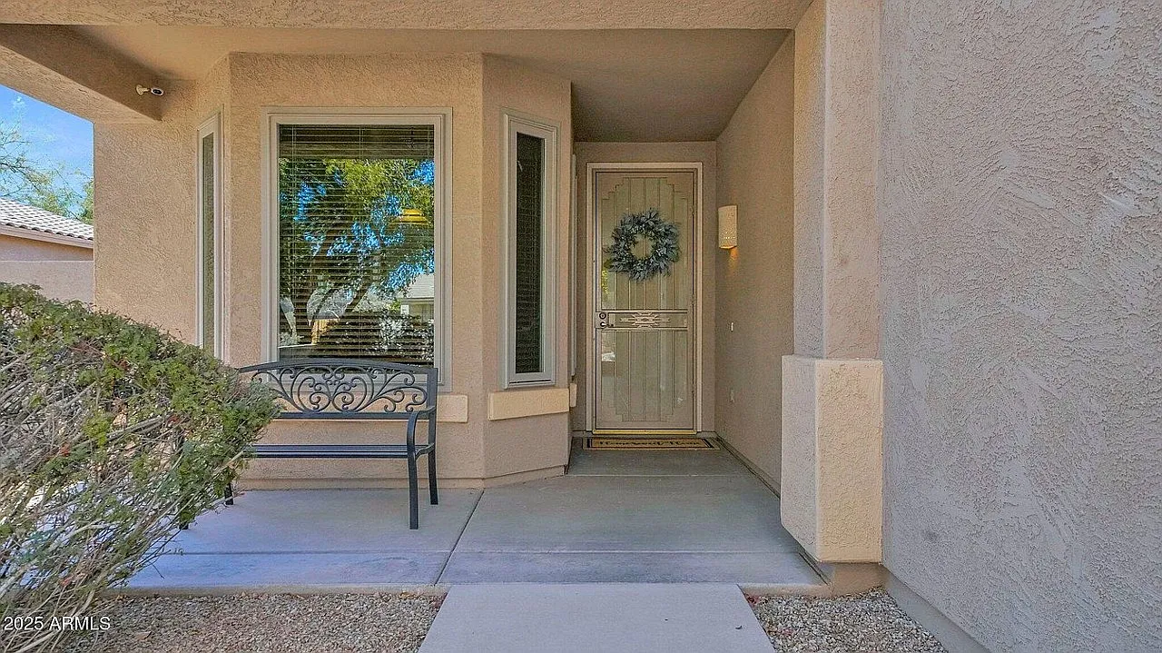 4 bed, 1450 sqft, $2,395 — Photo 2