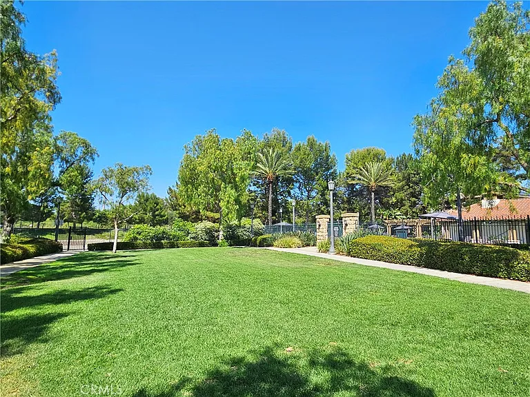 3104 Cherrywood — Photo 18