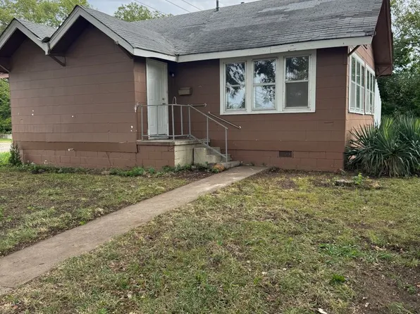 132 N Comanche Ave, Bartlesville, OK 74003