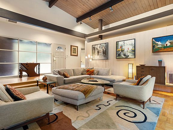 3rd image of 13044 Sky Valley Rd