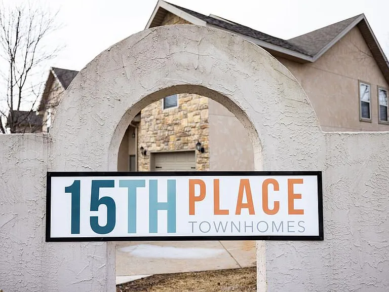 15th Place Townhomes — Photo 41