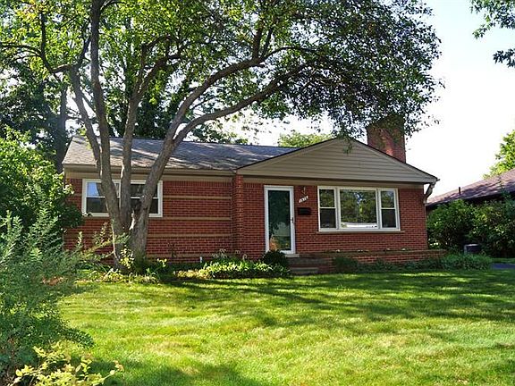 3rd image of 1476 Kirtland Dr