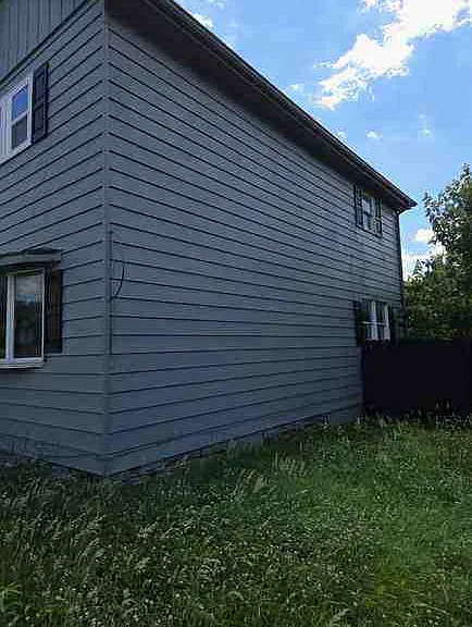 548 Heath St — Photo 13