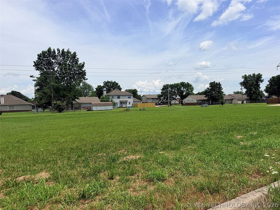 1st image of 36684 Carter Ave