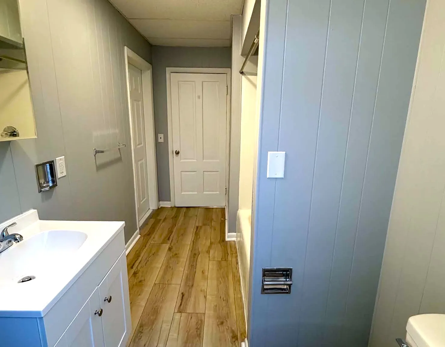 1 bed, $1,200 — Photo 2