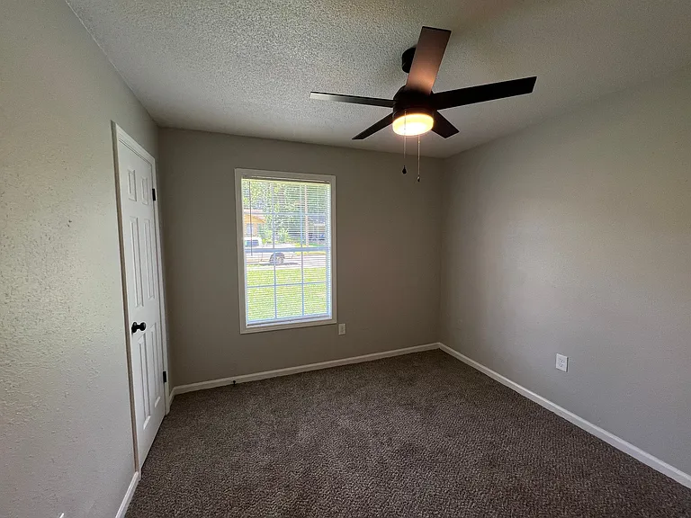 4820 Applestone St — Photo 8