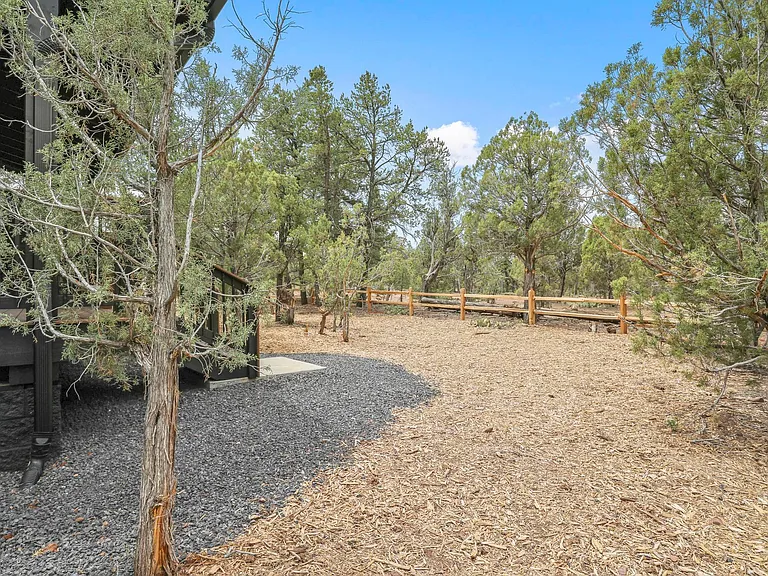 2110 N Bison Pass Ct — Photo 31