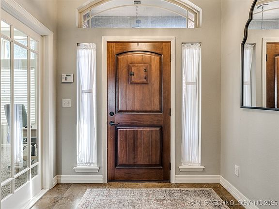 4th image of 2603 S 16th Pl