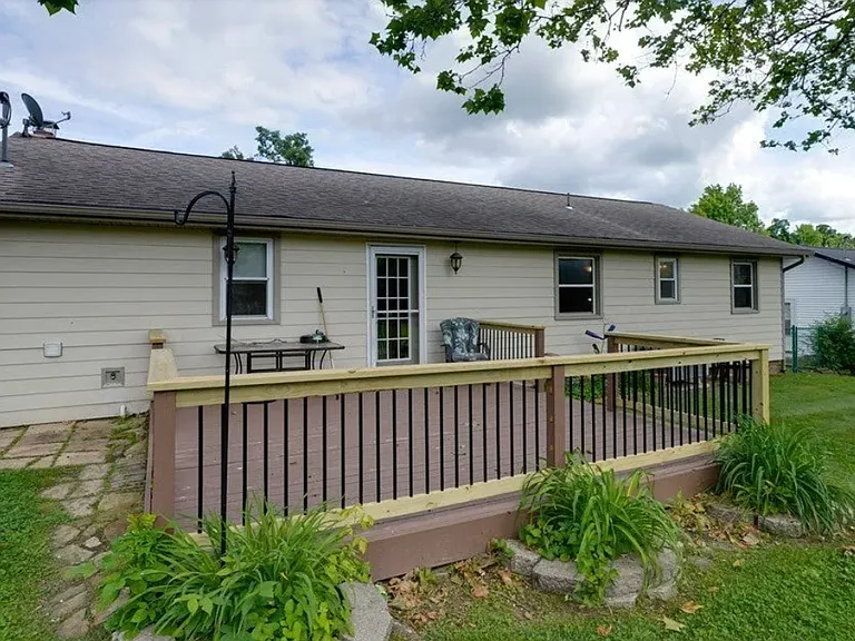 65 Leonard North St — Photo 21
