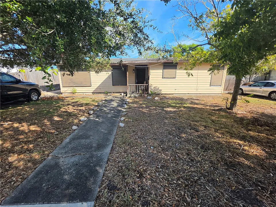 705 Lansdown Dr