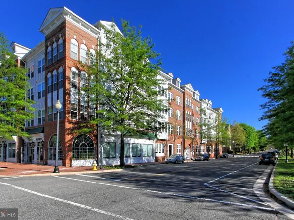 171 Somervelle St APT 403, Alexandria, VA 22304