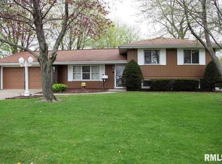 307 Longbow Dr, Peoria, IL 61604