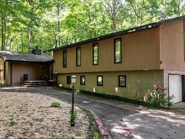 304 Hempstead Rd, Williamsburg, VA 23188