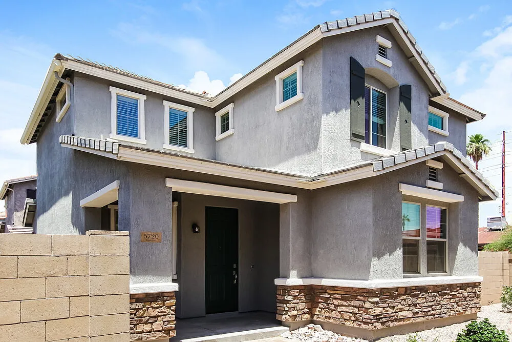 3 bed, 2.5 bath, 1554 sqft, $2,035 — Photo 4