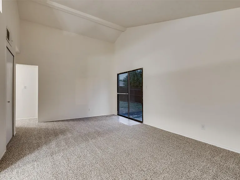 Sunflower Dr — Photo 10