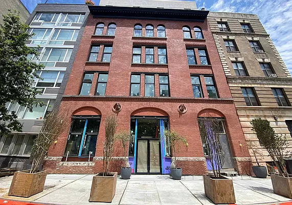 Rented by Artifact.co | media 1