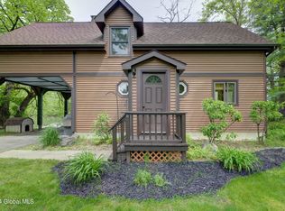 31 Old Bend Rd, Fort Edward, NY 12828