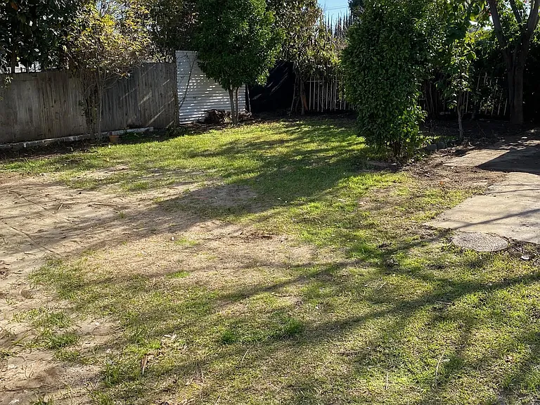 12016 Roseglen St — Photo 11