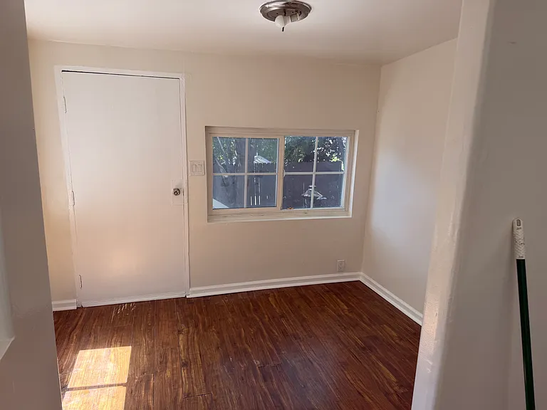 1254 Lilac Pl #1 — Photo 6