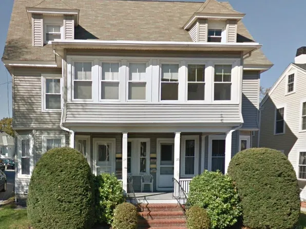 24 Elm St #1, Andover, MA 01810
