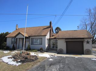 874 Municipal Rd, Walnutport, PA 18088