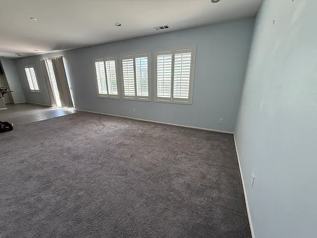 15645 Calabria Ct — Photo 37