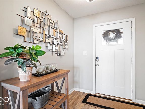 3rd image of 6109 Wood Glen Ct