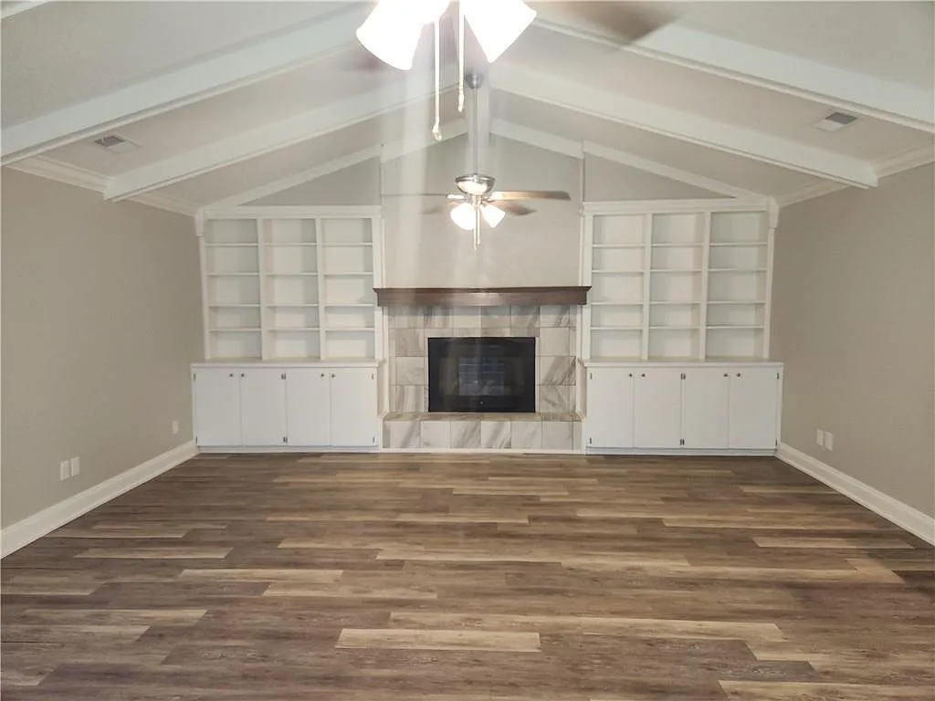 3 bed, 2.0 bath, 1612 sqft, $1,850 — Photo 4