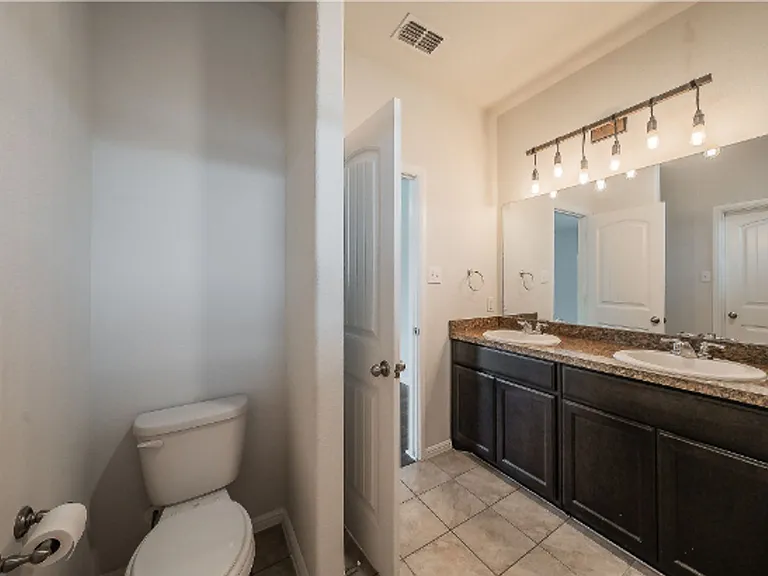 7325 Wavecrest Way — Photo 36