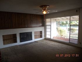 3rd image of 4663 E Clinton Ave