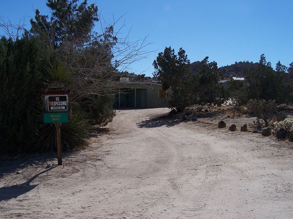 Private setting entrance