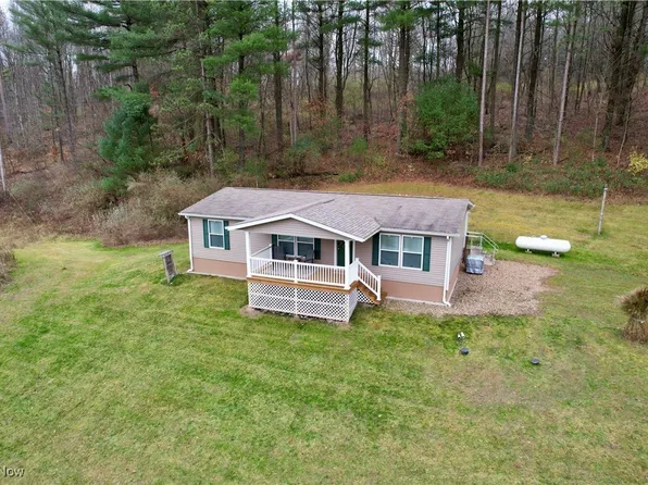 4160 Jade Rd NW, Carrollton, OH 44615