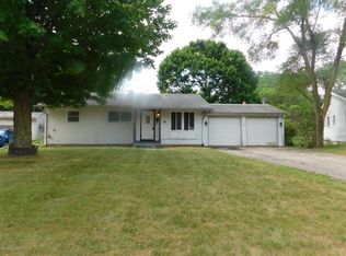 132 Viking Dr, Battle Creek, MI 49017